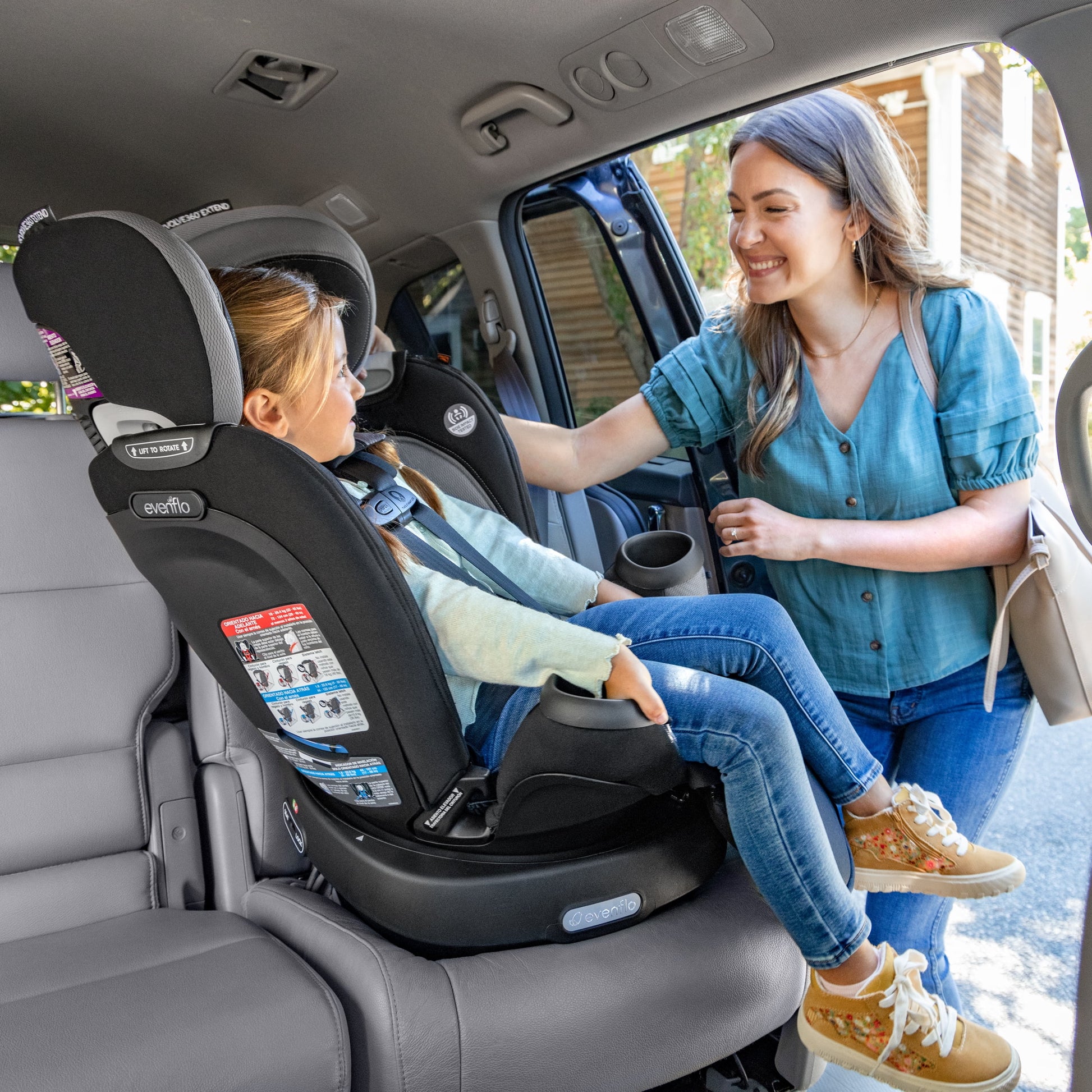 Revolve360 Extend All-In-One Rotational Car Seat with Quick Clean Cover (Rowe Pink)