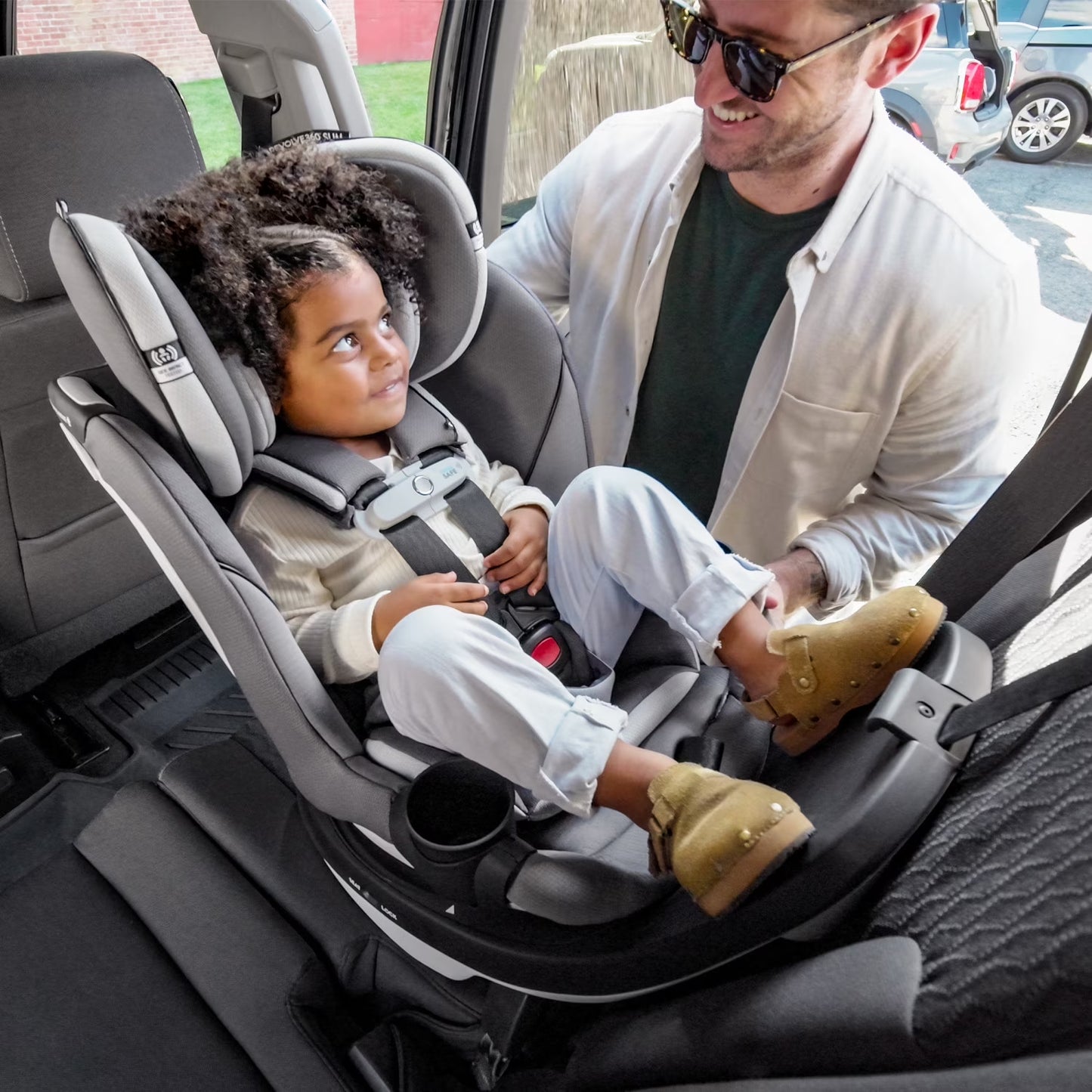 Gold Revolve360 Slim 2-In-1 Rotational Car Seat with Sensorsafe (Amethyst)