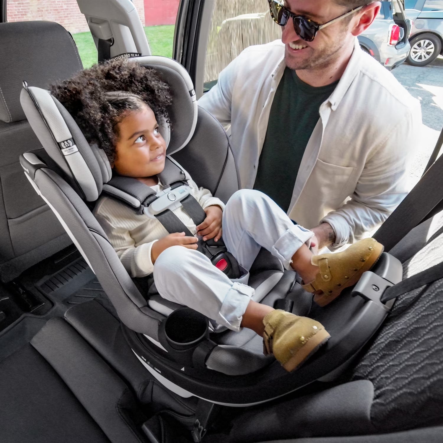 Gold Revolve360 Slim 2-In-1 Rotational Car Seat with Sensorsafe (Amethyst)
